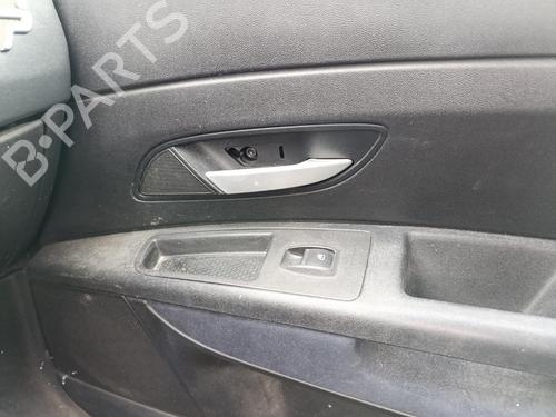 Used Right front window switch Right front window switch FIAT GRANDE PUNTO (199_) 1.4 16V (199BXG1B, 199AXG1B) (95 hp) 39762168 39762168