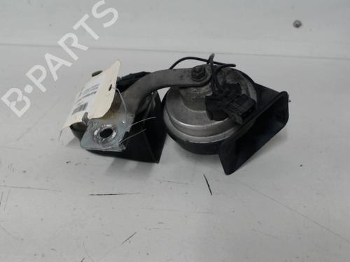 Used Horn RENAULT LAGUNA II (BG0/1_) 1.9 dCi (BG1A, BG1W, BG0G) (110 hp) 31330414