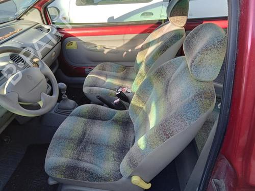 Used Seat buckle RENAULT TWINGO I (C06_) 1.2 (C066, C068) (58 hp) 27017951