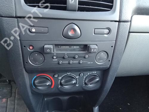Used Climate control RENAULT CLIO II (BB_, CB_) 1.4 16V (B/CB0P, BB13) (98 hp) 26995221