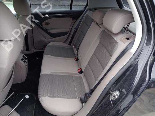 Used Seat buckle VW GOLF VI (5K1) 2.0 TDI (110 hp) 27009848