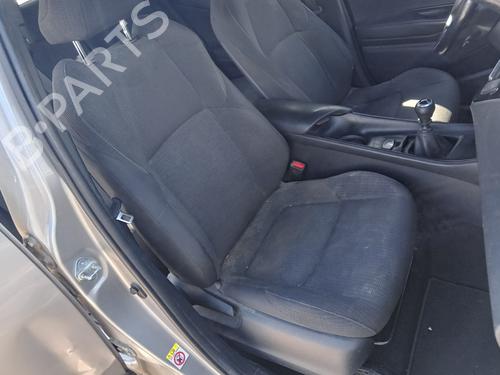 Used Right front seat Right front seat TOYOTA C-HR (_X1_) 1.2 (NGX10_, NGX10R) (116 hp) 33967306 33967306
