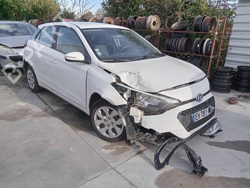 Used Front wiper motor HYUNDAI i20 II (GB, IB) 1.2 (84 hp) 27018224