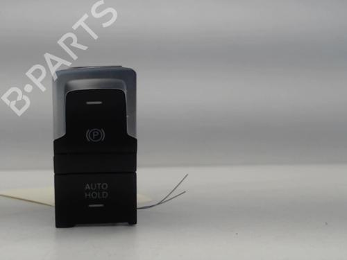 Used Switch VW GOLF SPORTSVAN VII (AM1, AN1) 1.6 TDI (110 hp) 26991887