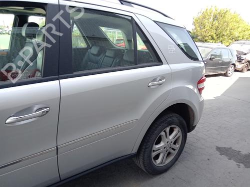 Used Rear left exterior door handle MERCEDES-BENZ M-CLASS (W164) ML 320 CDI 4-matic (164.122) (224 hp) 27164233
