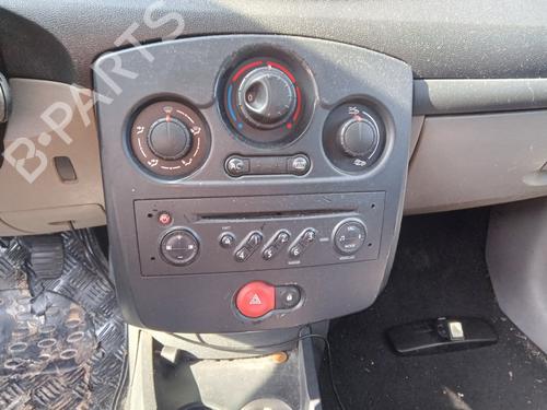 Commande Chauffage RENAULT CLIO III (BR0/1, CR0/1) 1.5 dCi (BR17, CR17) (86 hp) 27017822
