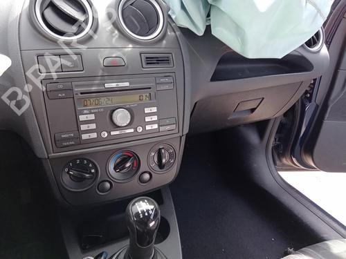 Used Glove box FORD FIESTA V (JH_, JD_) 1.3 (69 hp) 26982569