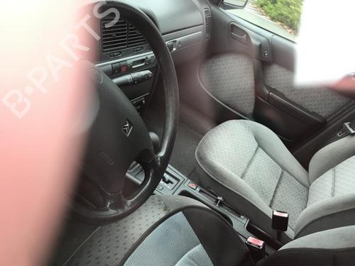 Right headlight CITROËN XANTIA (X1_, X2_) 2.0 HDI 109 | BP27010545C29