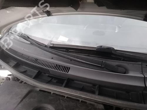 front-windshield-wiper-arm-toyota-auris-_e15_-2006-2007-2008-2009-2010-2011-2012-2013-40121978 main image