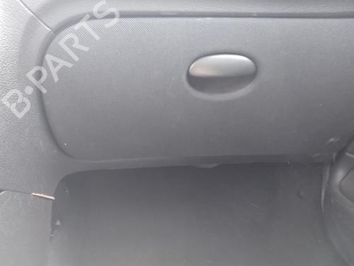 Vano posta oggetti PEUGEOT 206 Hatchback (2A/C) 1.4 i (75 hp) 26984679