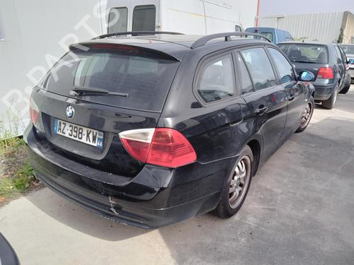 Used Roof bar BMW 3 Touring (E91) 320 d (150 hp) 27015563