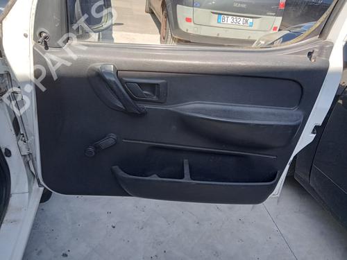 Used Front right interior door handle CITROËN BERLINGO / BERLINGO FIRST Box Body/MPV (M_) 1.8 D (MBA9A, MCA9A) (59 hp) 26988879