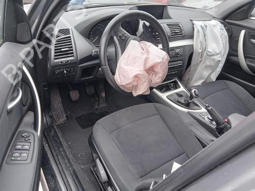 Venstre bagtil invendig håndtag BMW 1 (E87) 118 d (143 hp) 27018667
