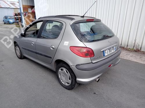 Radio PEUGEOT 206 Hatchback (2A/C) 2.0 HDI 90 | BP27006596E6 