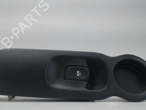 Interrupteur de vitre arrière droite RENAULT MODUS / GRAND MODUS (F/JP0_) 1.5 dCi (JP0G, JP0H) (106 hp) 27004287