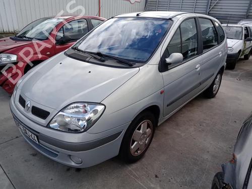 Lyskaster venstre RENAULT SCÉNIC I MPV (JA0/1_, FA0_) 1.9 dCi (JA05, JA1F) (102 hp) 27007230