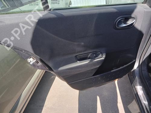 Used Rear left interior door handle RENAULT MEGANE II (BM0/1_, CM0/1_) 1.9 dCi (131 hp) 27021416