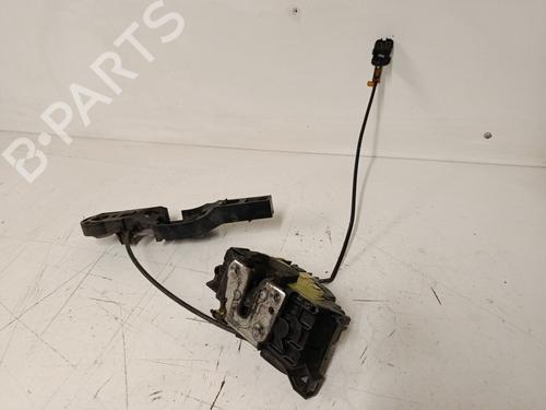 Używane Zamek drzwi przednich lewych Zamek drzwi przednich lewych RENAULT CLIO III (BR0/1, CR0/1) 1.2 16V (BR02, BR0J, BR11, CR02, CR0J, CR11) (75 hp) 33651211 33651211