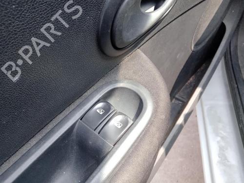 Used Left front window switch Left front window switch RENAULT CLIO III (BR0/1, CR0/1) 1.5 dCi (BR17, CR17) (86 hp) 26996148 26996148