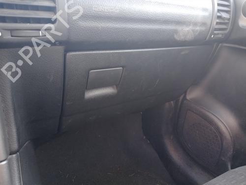 Used Glove box OPEL ZAFIRA A MPV (T98) 2.2 DTI 16V (F75) (125 hp) 27368772