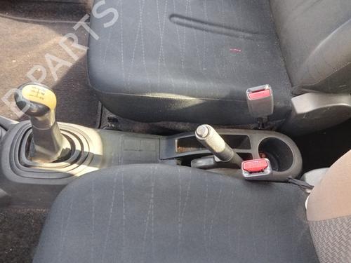 Used Hand brake Hand brake TOYOTA YARIS (_P9_) 1.4 D-4D (NLP90_, NLP90R) (90 hp) 32777353 32777353