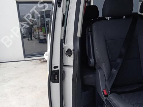 Used Rear right lock VW TRANSPORTER T5 Bus (7HB, 7HJ, 7EB, 7EJ) 2.0 BiTDI (180 hp) 32361758