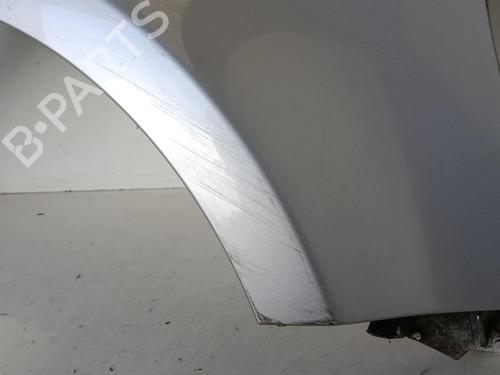 Used Right front fenders Right front fenders RENAULT CLIO III (BR0/1, CR0/1) 1.4 16V (98 hp) 40017337 40017337
