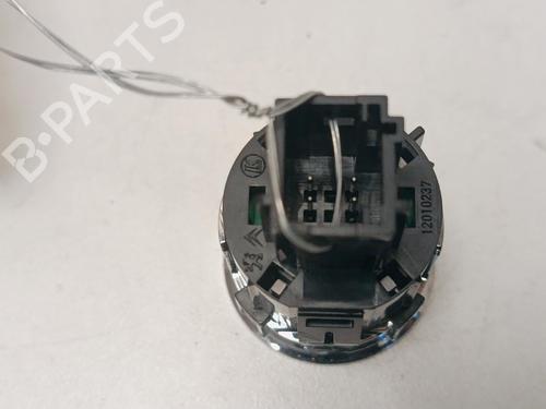 Used Switch Switch PEUGEOT 5008 II (MC_, MJ_, MR_, M4_) 1.2 THP (MRHNYH, MRHNYW, MRHNSJ, MRHNSU, MRHNSM) (131 hp) 40151393 40151393