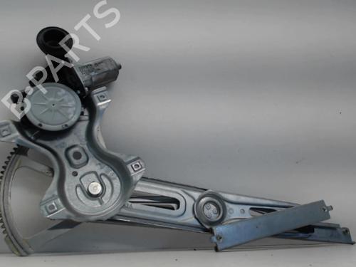 Used Front right window mechanism TOYOTA YARIS (_P9_) 1.4 D-4D (NLP90_, NLP90R) (90 hp) 26999266