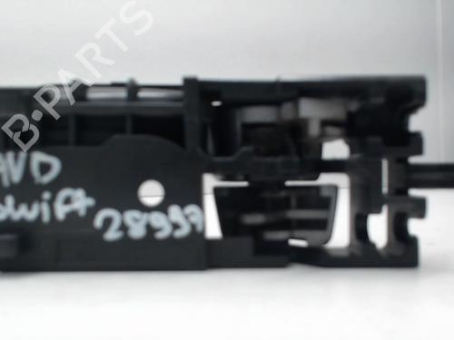 Poignée intérieure avant droite SUZUKI SWIFT III (MZ, EZ) 1.3 DDiS (RS413D) (75 hp) 27011211