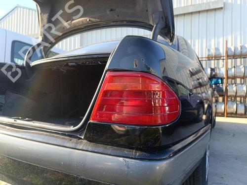 right-taillight-mercedes-benz-e-class-w210-1995-1996-1997-1998-1999-2000-2001-2002-2003-39662486 main image