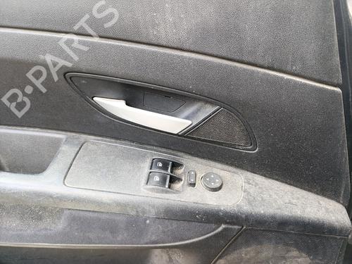 Used Left front window switch Left front window switch FIAT GRANDE PUNTO (199_) 1.4 16V (199BXG1B, 199AXG1B) (95 hp) 39762169 39762169