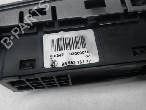 Used Warning switch PEUGEOT 308 I (4A_, 4C_) 1.6 HDi (92 hp) 26983253
