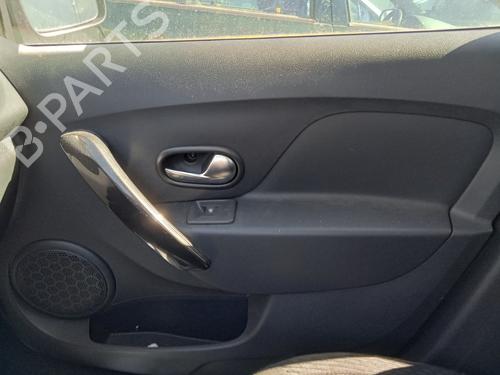 Used Front right interior door handle Front right interior door handle DACIA SANDERO II 1.0 SCe 75 (B8JC, B8JD, B8NC) (73 hp) 33546565 33546565