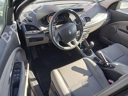 Used Dashboard Dashboard RENAULT MEGANE III Grandtour (KZ0/1) 1.5 dCi (KZ09, KZ0D, KZ1G, KZ29, KZ14, KZ1W, KZ10, KZ1F,... (110 hp) 29725635 29725635