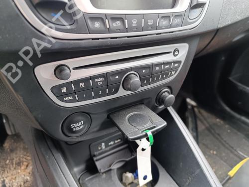 Used Card reader Card reader RENAULT MEGANE III Grandtour (KZ0/1) 1.5 dCi (KZ09, KZ0D, KZ1G, KZ29, KZ14, KZ1W, KZ10, KZ1F,... (110 hp) 40265089 40265089
