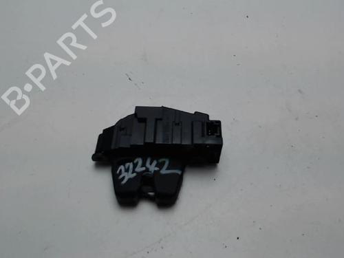 Used Tailgate lock RENAULT KADJAR (HA_, HL_) 1.5 dCi 110 (HLA3) (110 hp) 26983130
