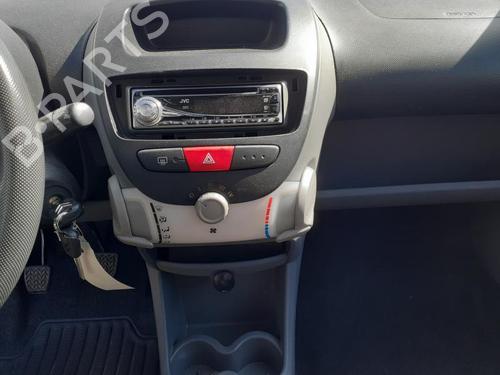 Used Front left interior door handle CITROËN C1 (PM_, PN_) 1.4 HDi (54 hp) 26996834