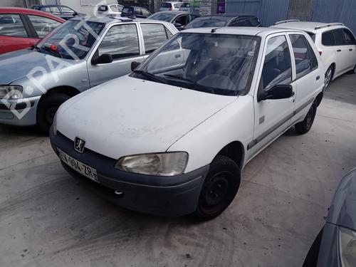 Used Left front driveshaft PEUGEOT 106 II (1A_, 1C_) 1.0 i (50 hp) 27520404