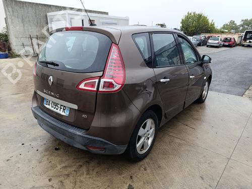 Used Reverse light Reverse light RENAULT GRAND SCÉNIC III (JZ0/1_) 1.9 dCi (JZ0J, JZ0N, JZ1K, JZ1S) (131 hp) 40452875 40452875
