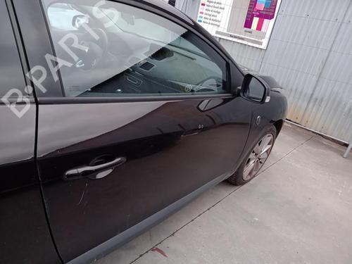 Høyre foran utvendig håndtak RENAULT MEGANE III Coupe (DZ0/1_) 1.4 TCe (DZ0F, DZ1V) (131 hp) 27023443