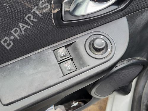 Used Left front window switch RENAULT CLIO IV (BH_) 1.5 dCi 75 (75 hp) 27002501