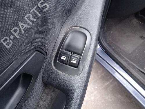 Used Left front window switch PEUGEOT 306 Break (7E, N3, N5) 1.6 (98 hp) 27006162