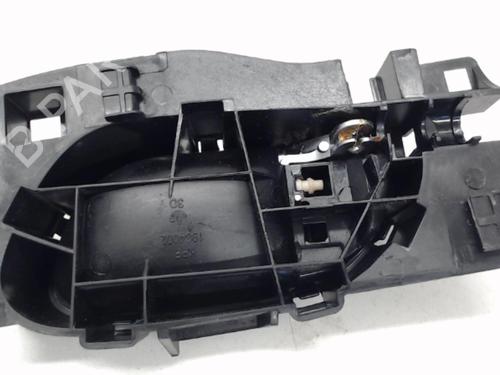 Used Front right interior door handle PEUGEOT 5008 (0U_, 0E_) 1.6 HDi (112 hp) 27019988