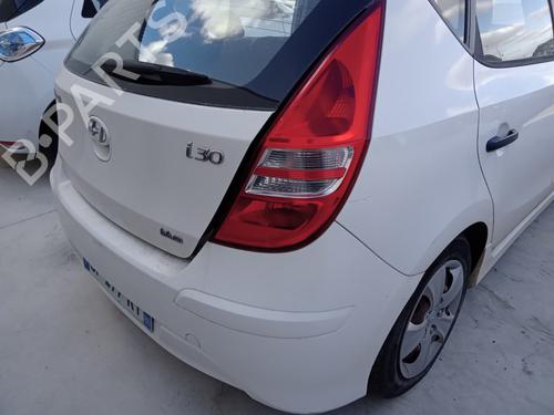 Used Right taillight HYUNDAI i30 (FD) 1.6 CRDi (90 hp) 27012413