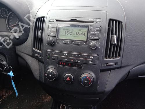Used Radio Radio HYUNDAI i30 (FD) 1.6 CRDi (90 hp) 34168135 34168135