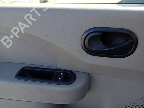 Used Left front window switch Left front window switch RENAULT TWINGO II (CN0_) 1.5 dCi (CN0E) (64 hp) 33842040 33842040