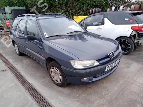 Used Right front door PEUGEOT 306 Break (7E, N3, N5) 1.6 (98 hp) 27024146