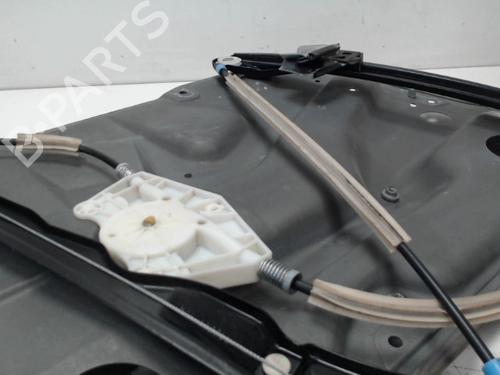 Used Front right window mechanism Front right window mechanism VW GOLF IV (1J1) 1.9 TDI (90 hp) 32132986 32132986
