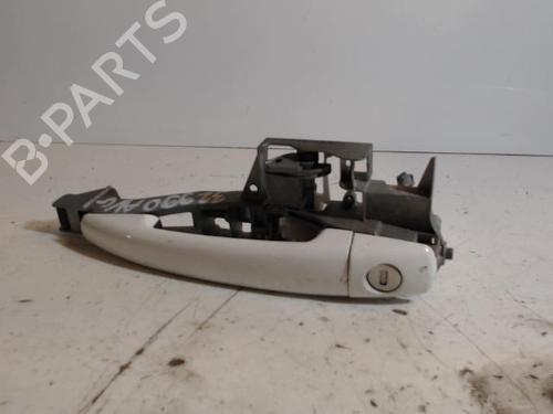 Used Front left exterior door handle PEUGEOT 208 I (CA_, CC_) 1.2 VTI 82 (82 hp) 26987422
